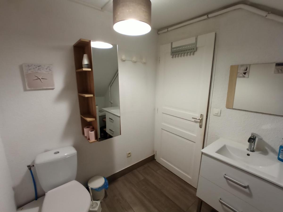 Appartements Dans Residence Avec Piscine - Mer A 500M Сент-Мари-ла-Мер Экстерьер фото